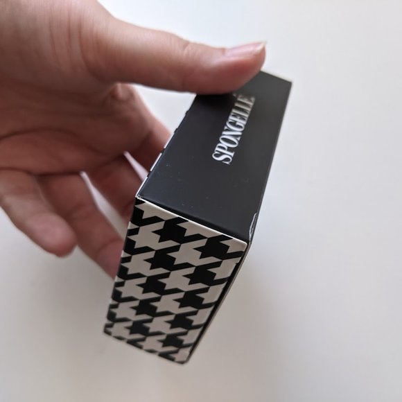 NWT Spongelle Salted Rose Mani Pedi Treatment Set - Picture 4 of 4